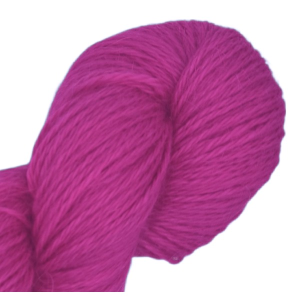 Fuchsia – Baby Llama & Silk – 50 g / 219 yd.